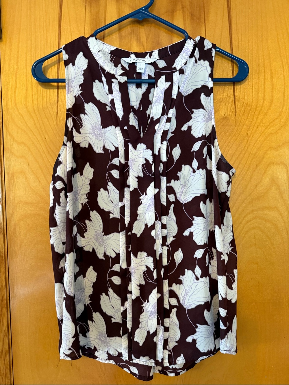 41 Hawthorn Burgundy Floral Tie-Front Sleeveless Blouse